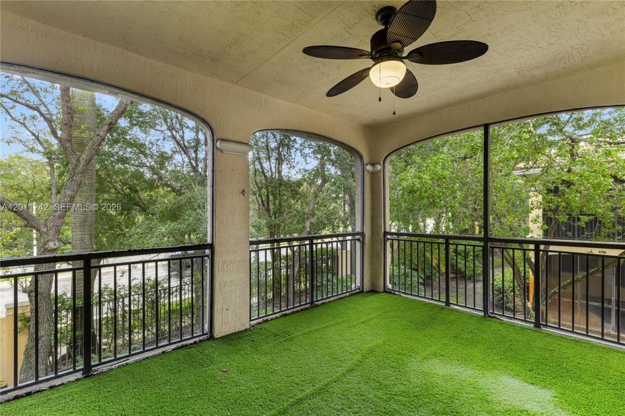 1559 Passion Vine Cr, Unit 7-2, Weston, FL 33326 Photo
