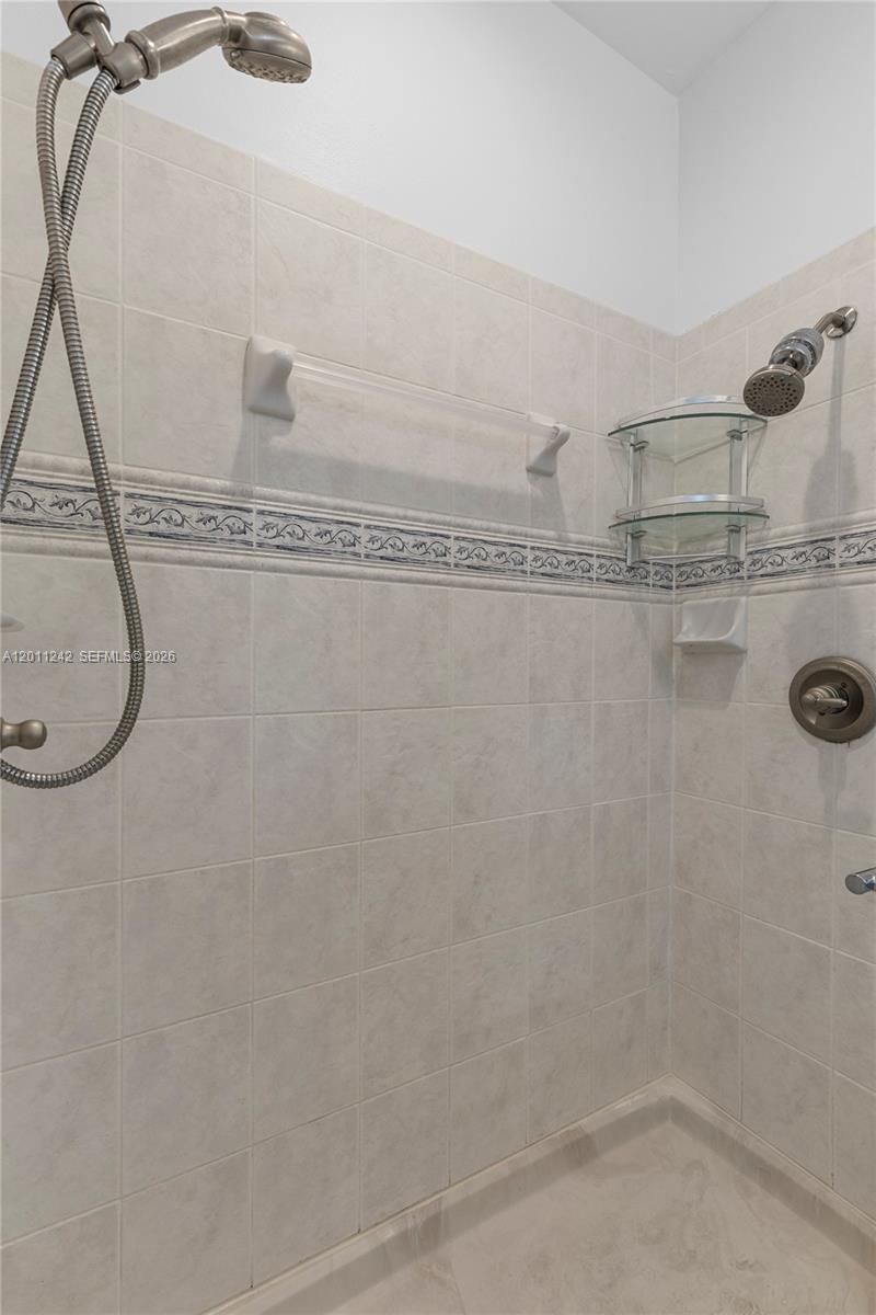 1559 Passion Vine Cr, Unit 7-2, Weston, FL 33326 Photo