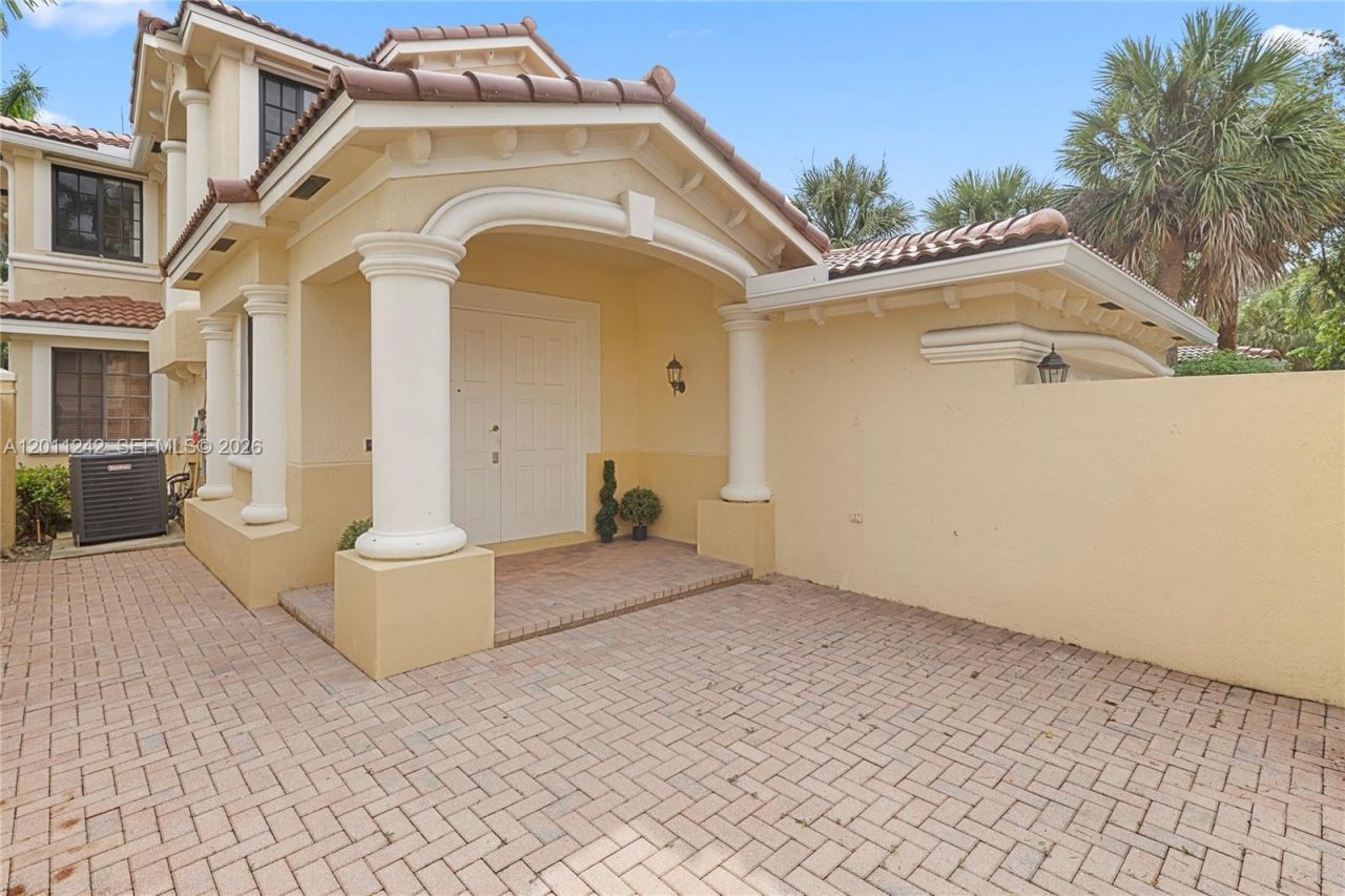 1559 Passion Vine Cr, Unit 7-2, Weston, FL 33326 Photo