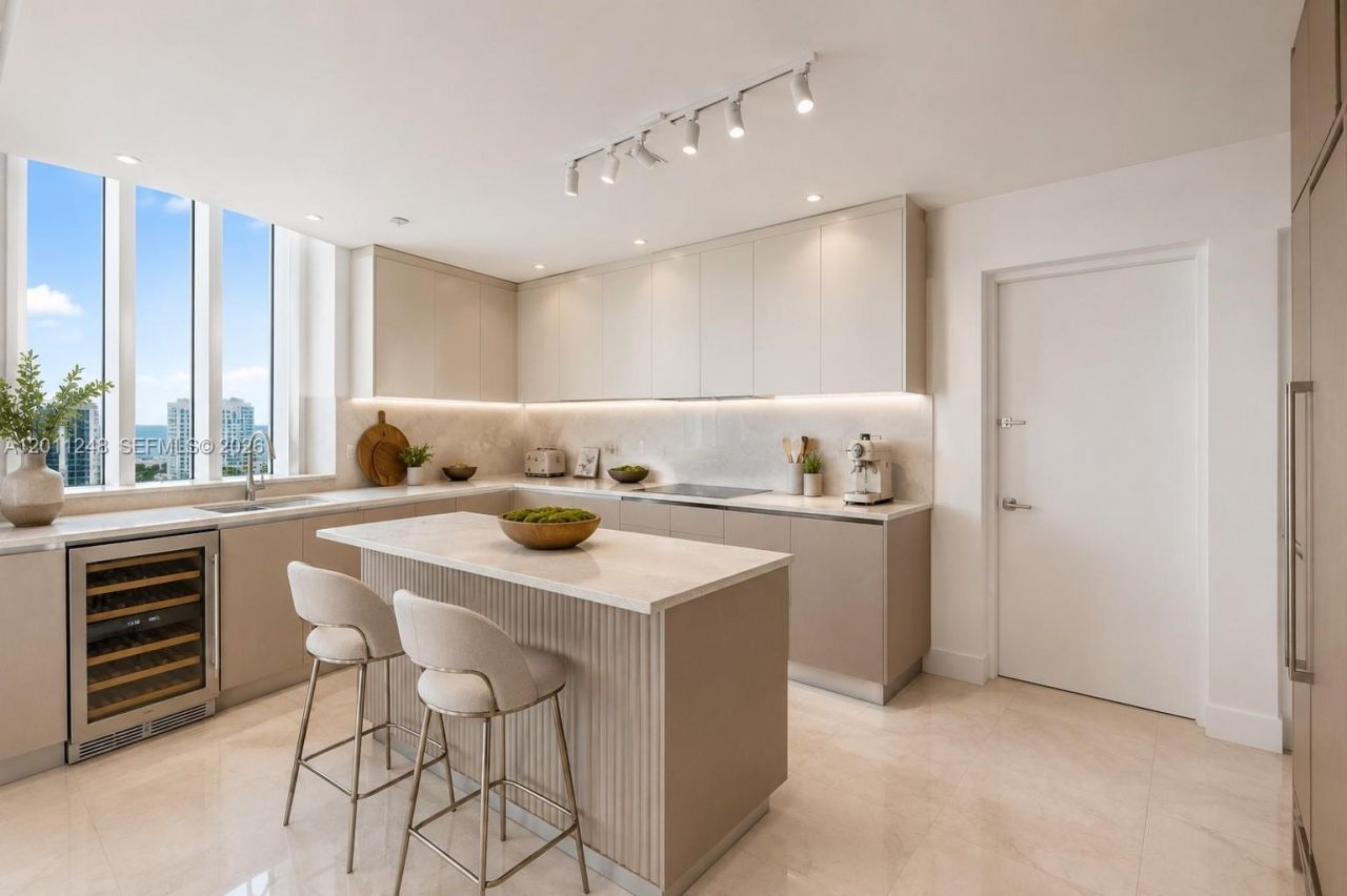15901 Collins Ave, Unit 1206, Sunny Isles Beach, FL 33160 Photo