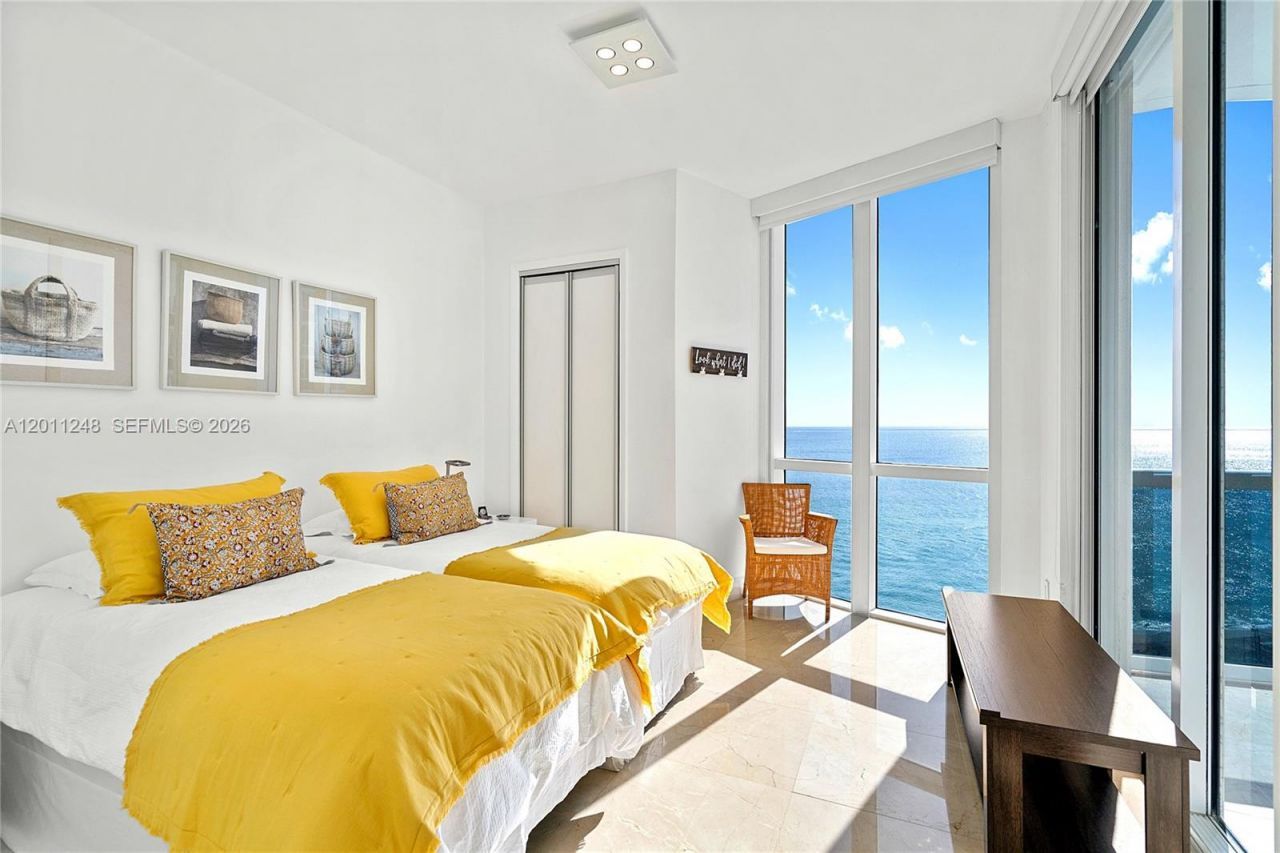 15901 Collins Ave, Unit 1206, Sunny Isles Beach, FL 33160 Photo