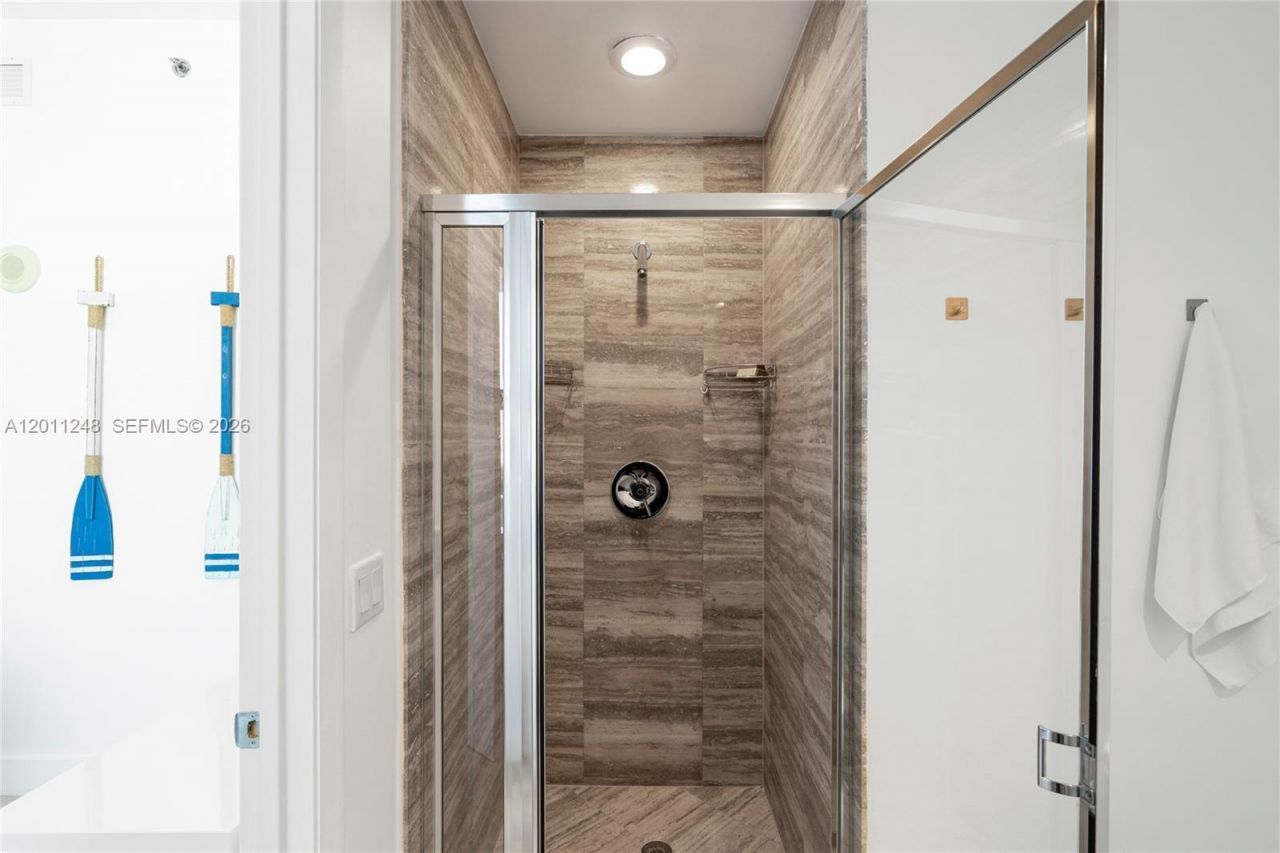 15901 Collins Ave, Unit 1206, Sunny Isles Beach, FL 33160 Photo