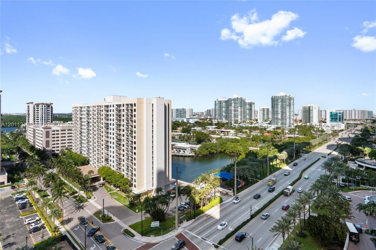 15901 Collins Ave, Unit 1206, Sunny Isles Beach, FL 33160 Photo