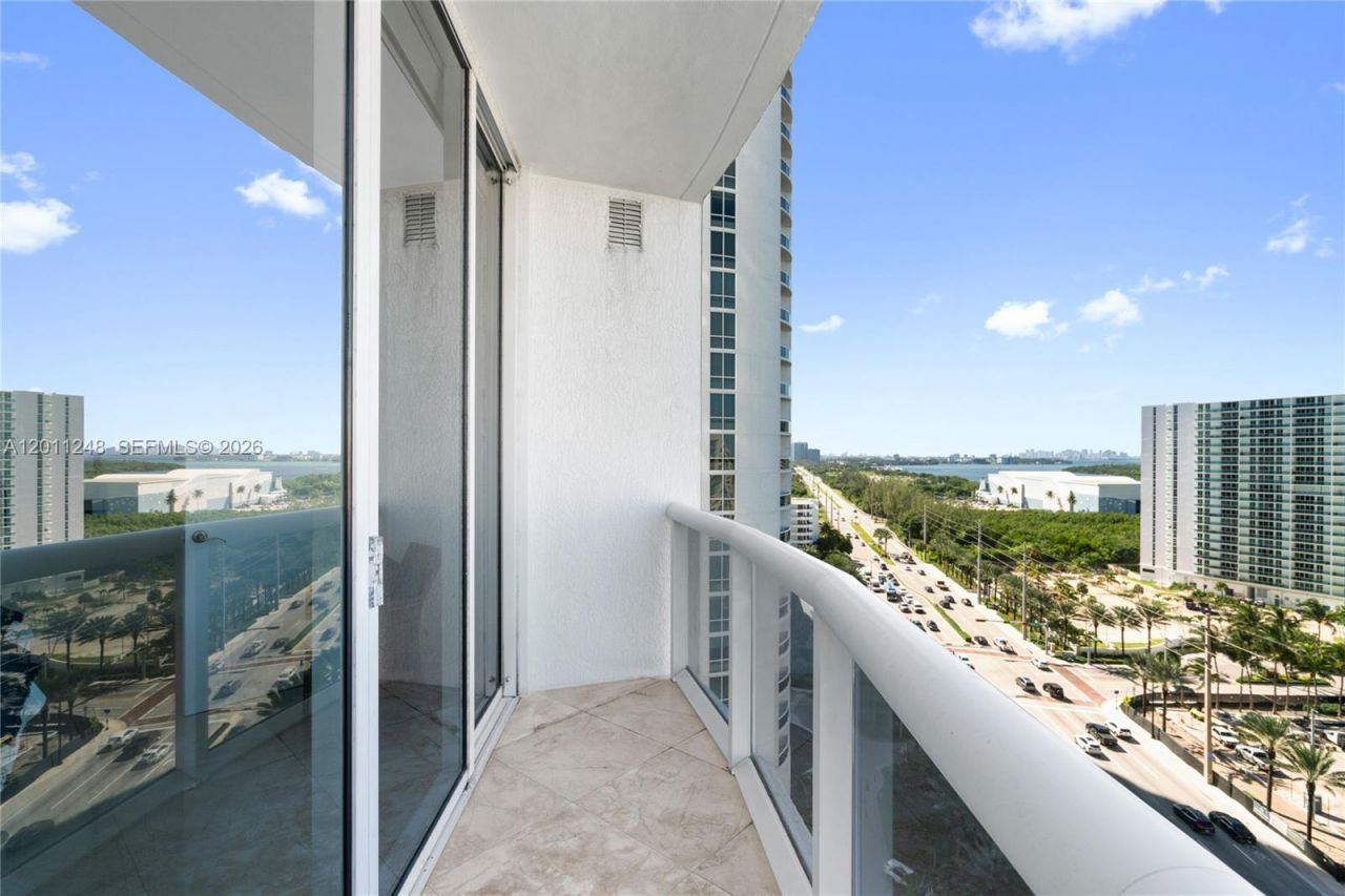 15901 Collins Ave, Unit 1206, Sunny Isles Beach, FL 33160 Photo