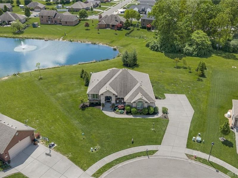 57 Cypress Court, Germantown, OH 45327 Photo 2