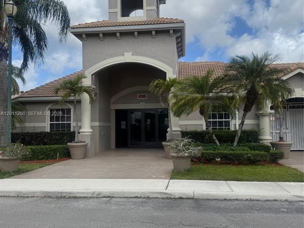 5065 Wiles Rd , Unit 103, Coconut Creek, FL 33073