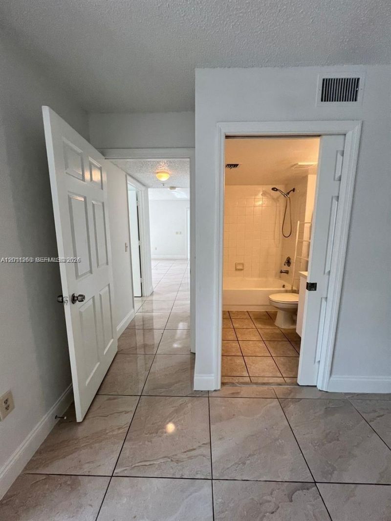 5065 Wiles Rd , Unit 103, Coconut Creek, FL 33073 Photo