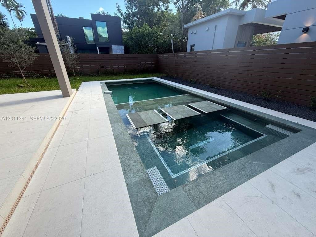135 SW 29th Rd, Miami, FL 33129 Photo