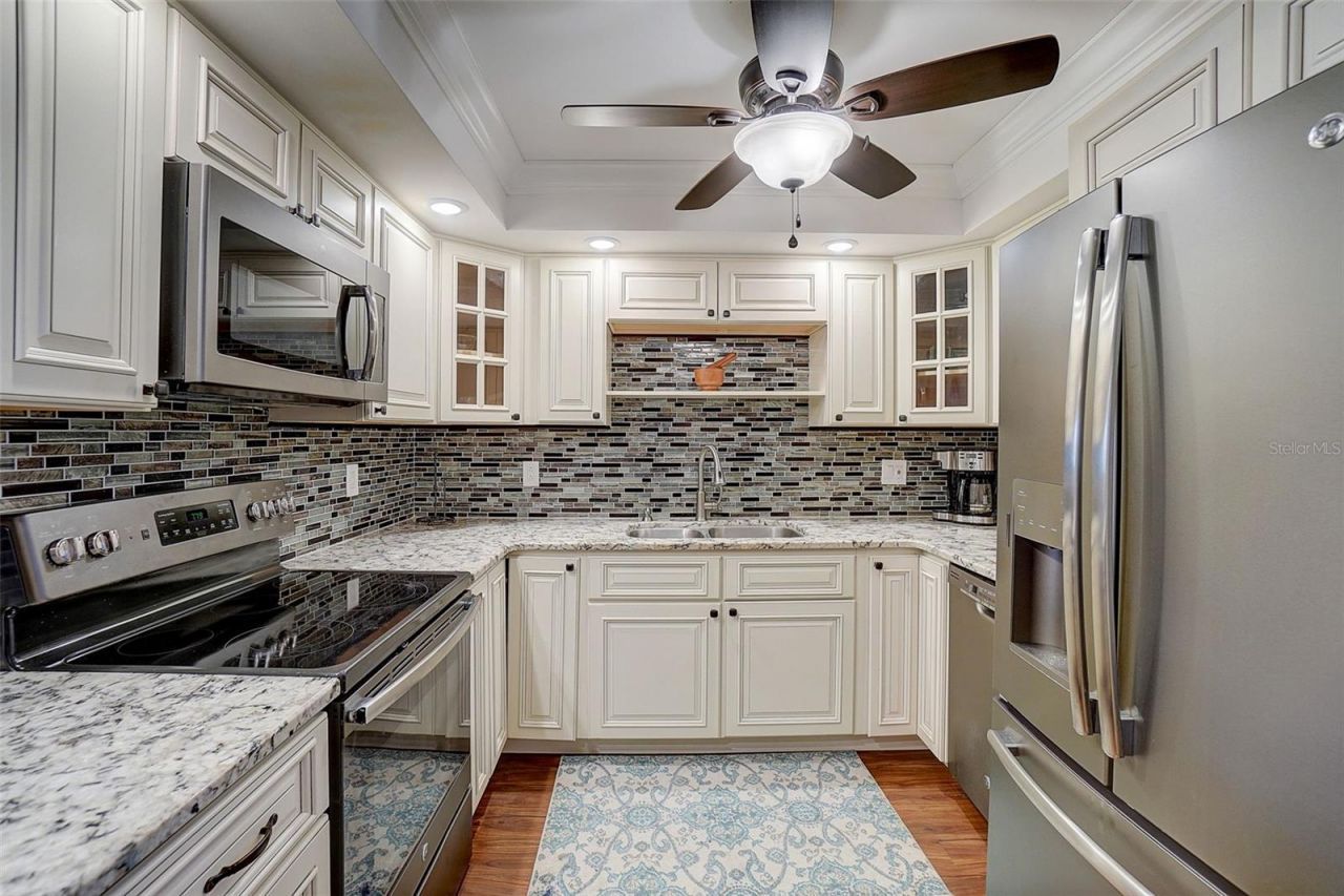 5108 Brittany Drive S, Unit 205, Saint Petersburg, FL 33715 Photo