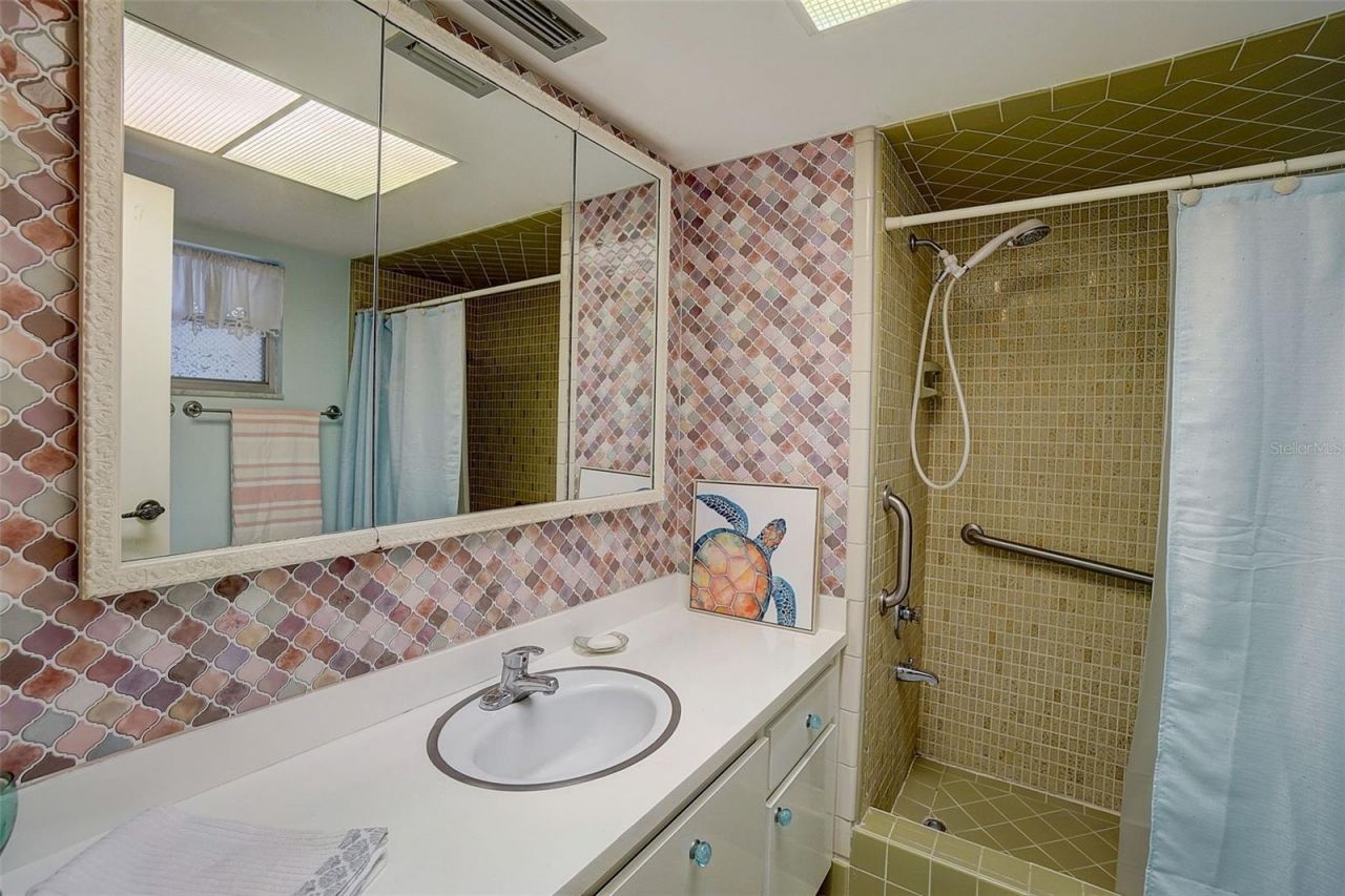 5108 Brittany Drive S, Unit 205, Saint Petersburg, FL 33715 Photo