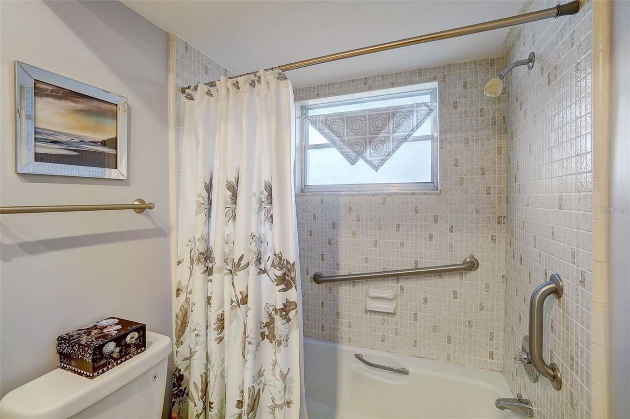 5108 Brittany Drive S, Unit 205, Saint Petersburg, FL 33715 Photo