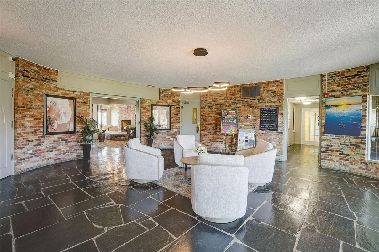 5108 Brittany Drive S, Unit 205, Saint Petersburg, FL 33715 Photo