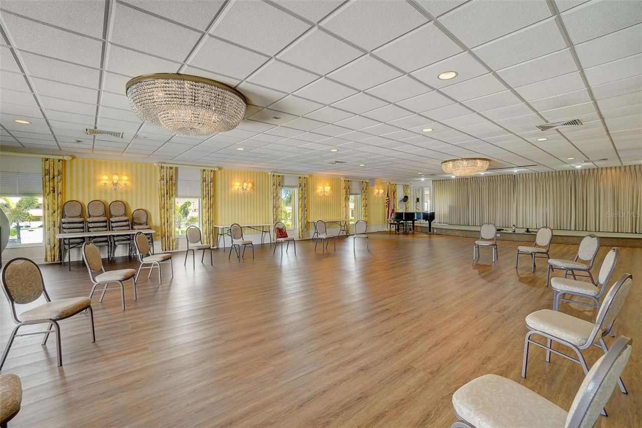 5108 Brittany Drive S, Unit 205, Saint Petersburg, FL 33715 Photo