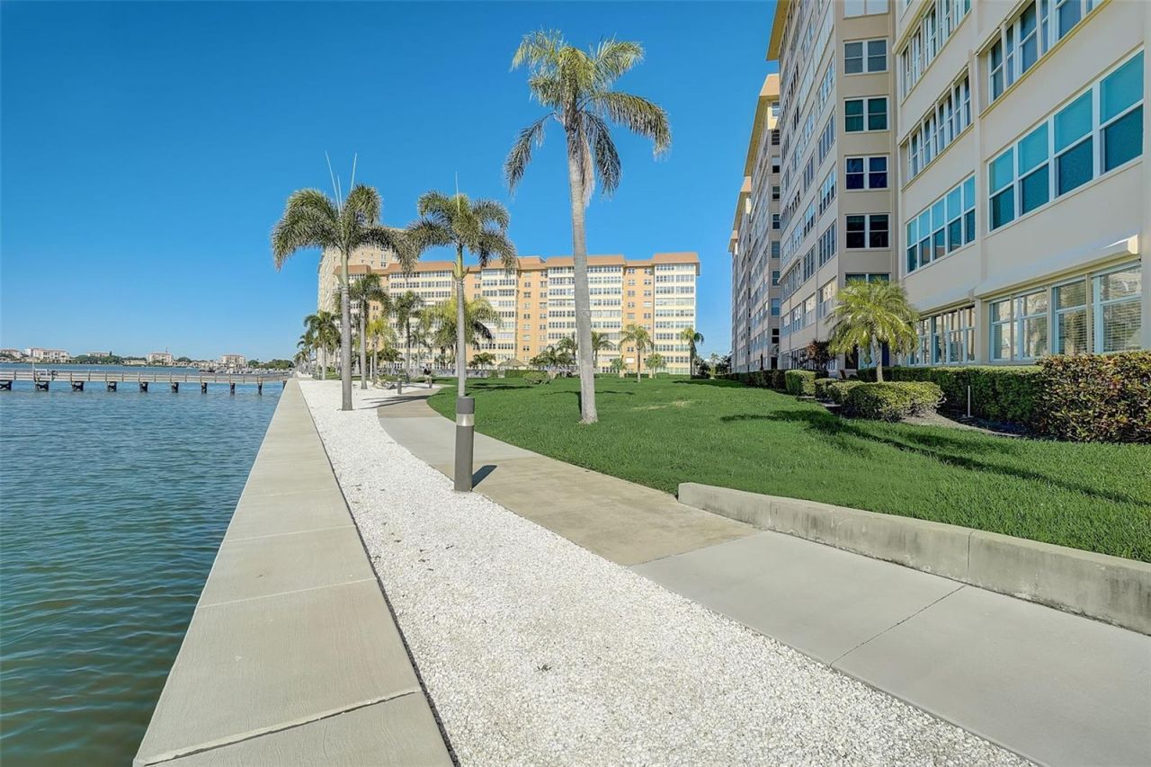 5108 Brittany Drive S, Unit 205, Saint Petersburg, FL 33715 Photo