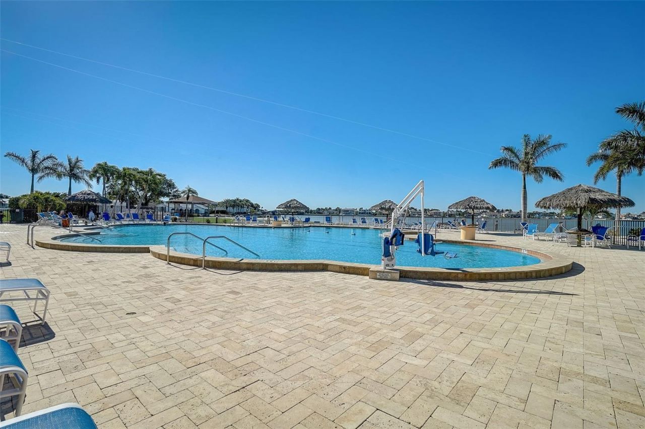 5108 Brittany Drive S, Unit 205, Saint Petersburg, FL 33715 Photo