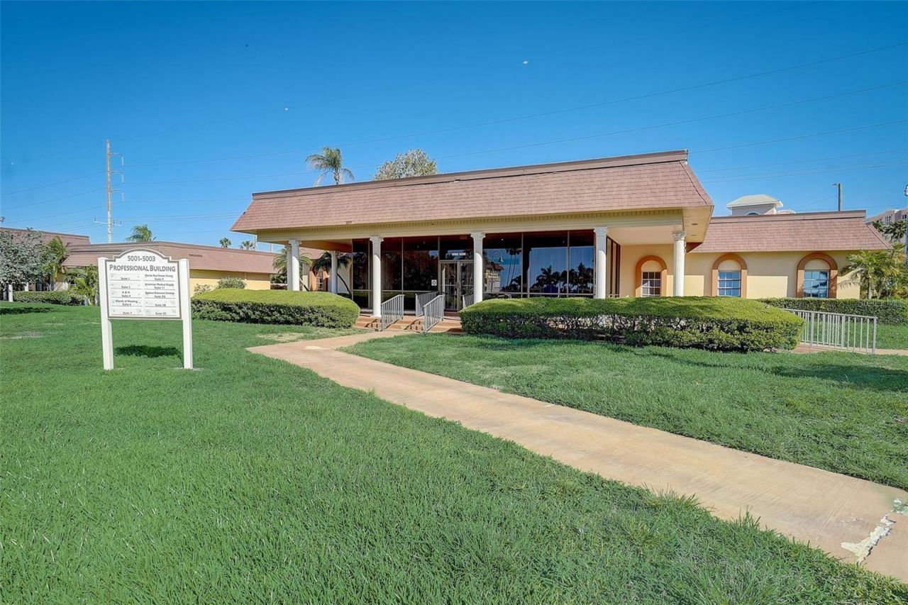 5108 Brittany Drive S, Unit 205, Saint Petersburg, FL 33715 Photo