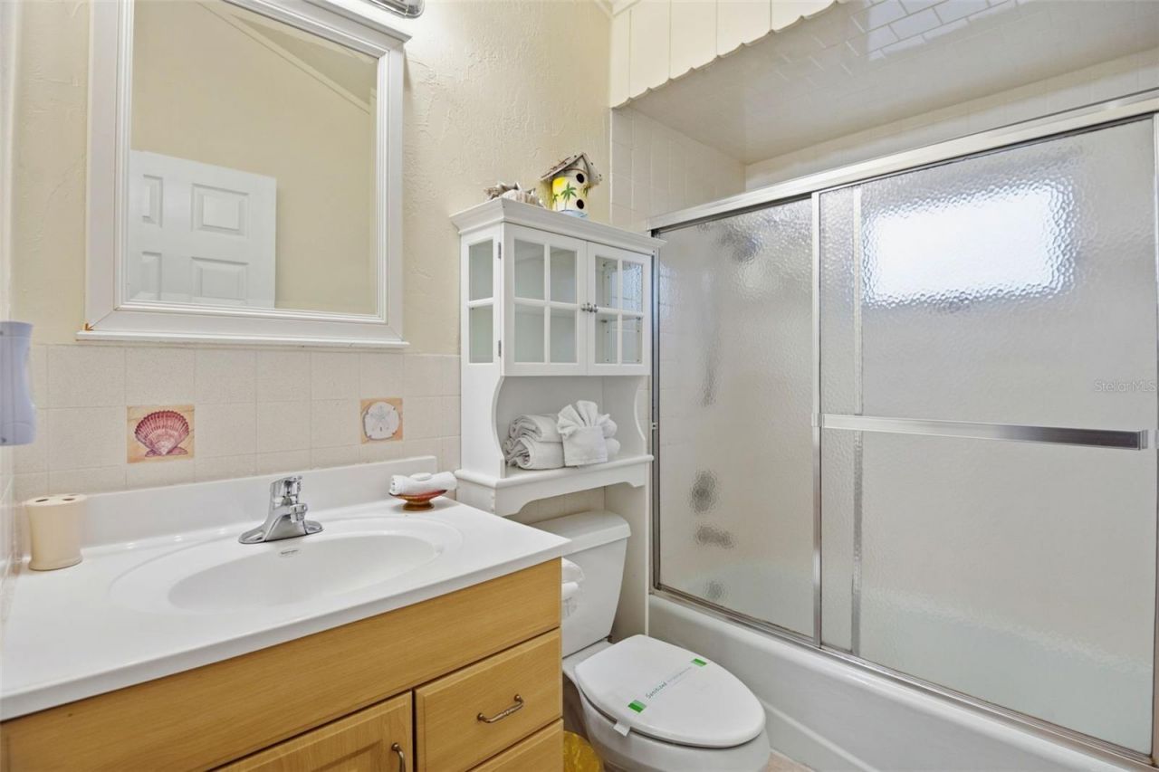 2508 Avenue B, Bradenton Beach, FL 34217 Photo
