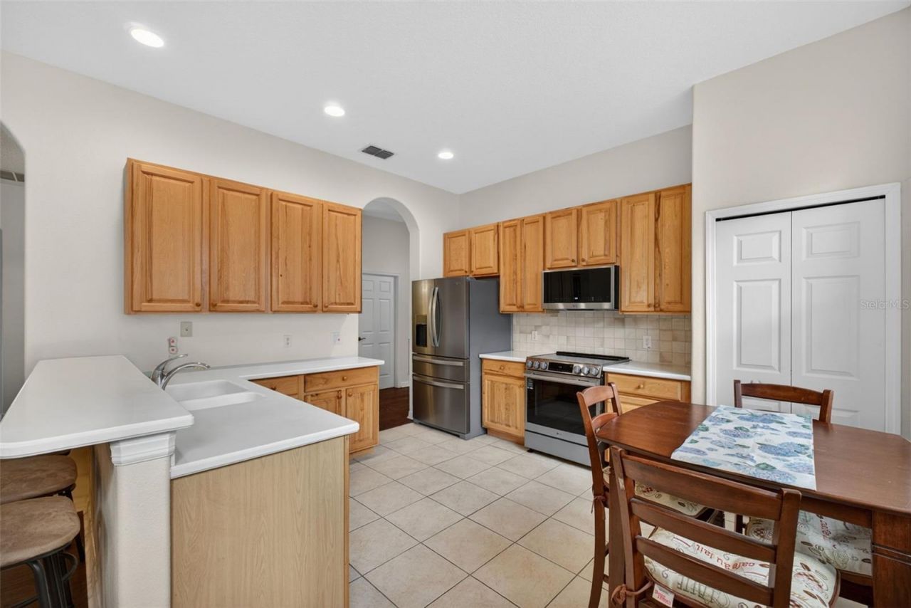 111 Flame Vine Way, Groveland, FL 34736 Photo