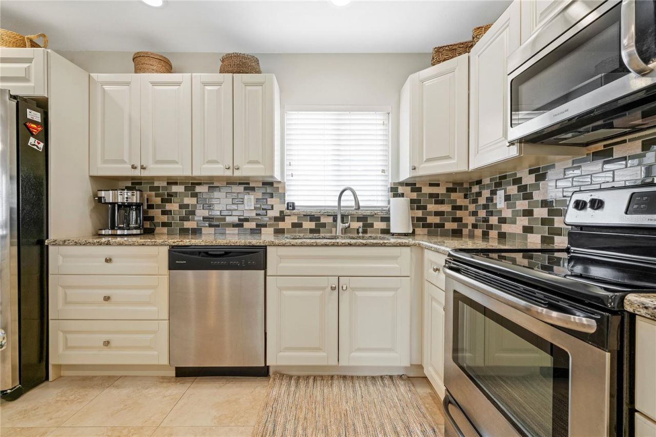 5965 15th Street N, Saint Petersburg, FL 33703 Photo