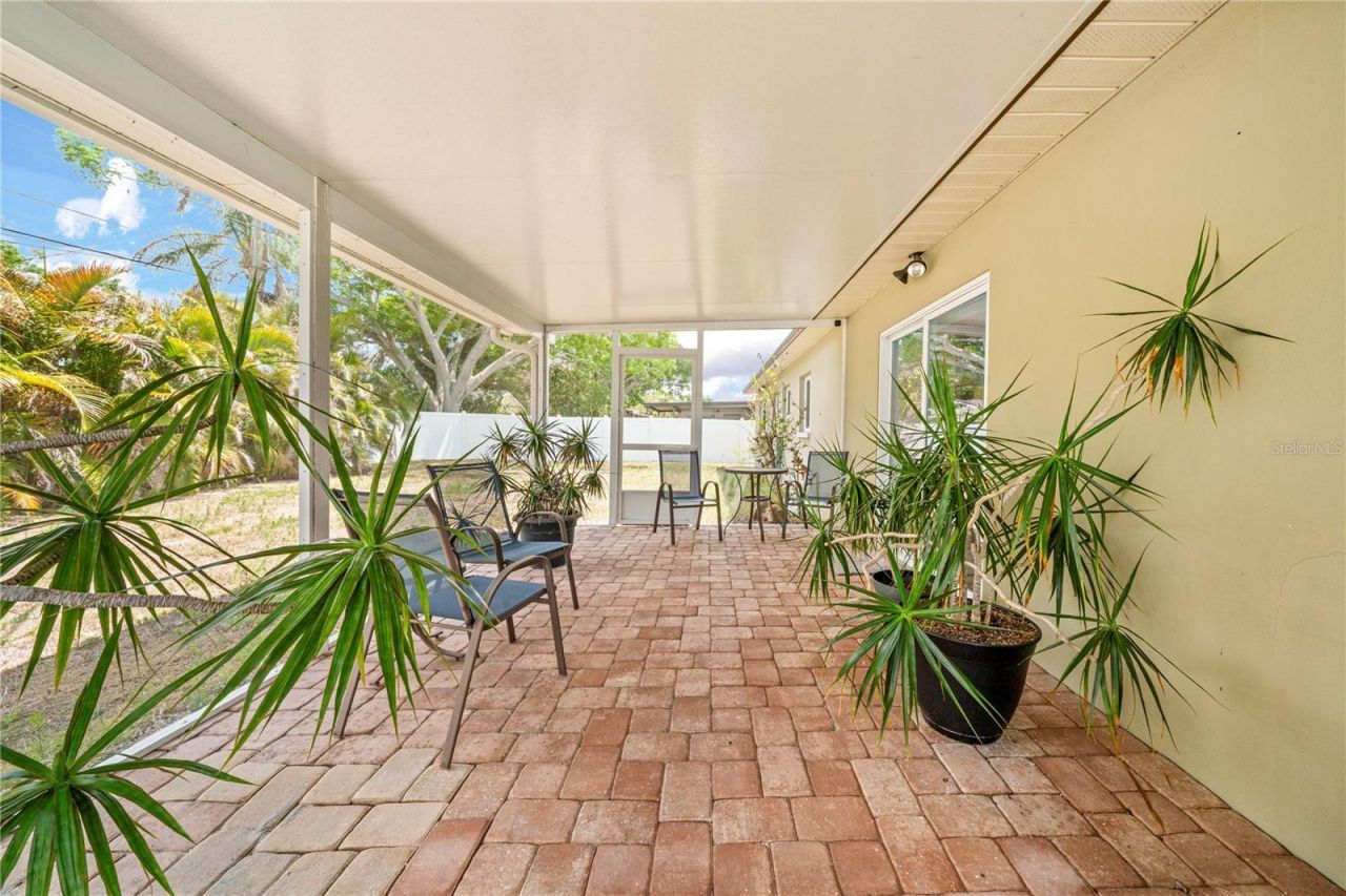 5965 15th Street N, Saint Petersburg, FL 33703 Photo