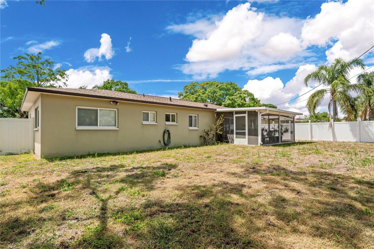 5965 15th Street N, Saint Petersburg, FL 33703 Photo