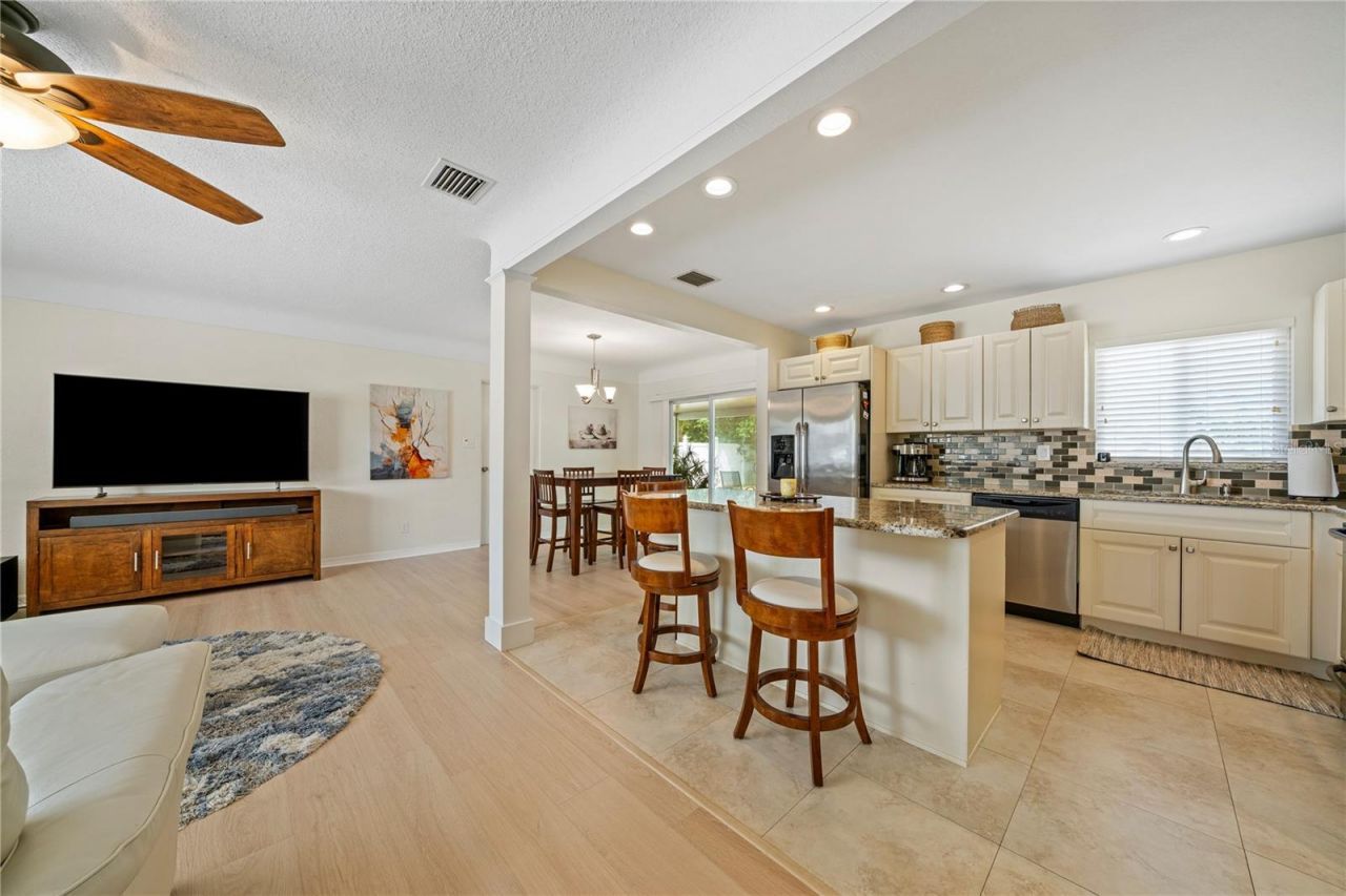 5965 15th Street N, Saint Petersburg, FL 33703 Photo