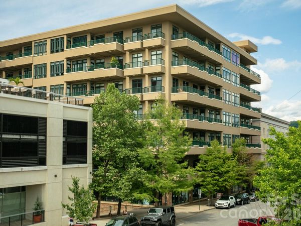 21 Battery Park Avenue, Unit 708, Asheville, NC 28801