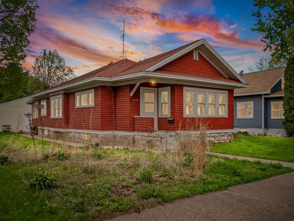 1416 S 13th St, La Crosse, WI 54601