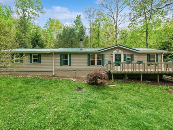 229 Birch Road, Acme, PA 15610