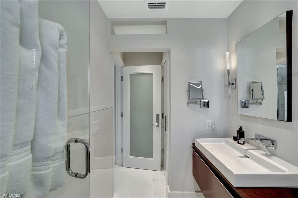 231 3rd Ave S, Unit 231, Naples, FL 34102 Photo
