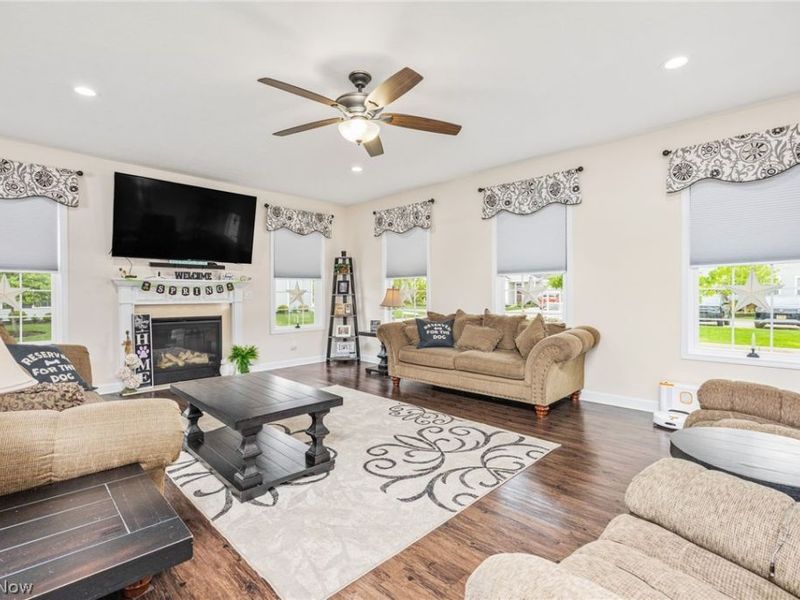 8744 Wakefield Run, North Ridgeville, OH 44039 Photo 4