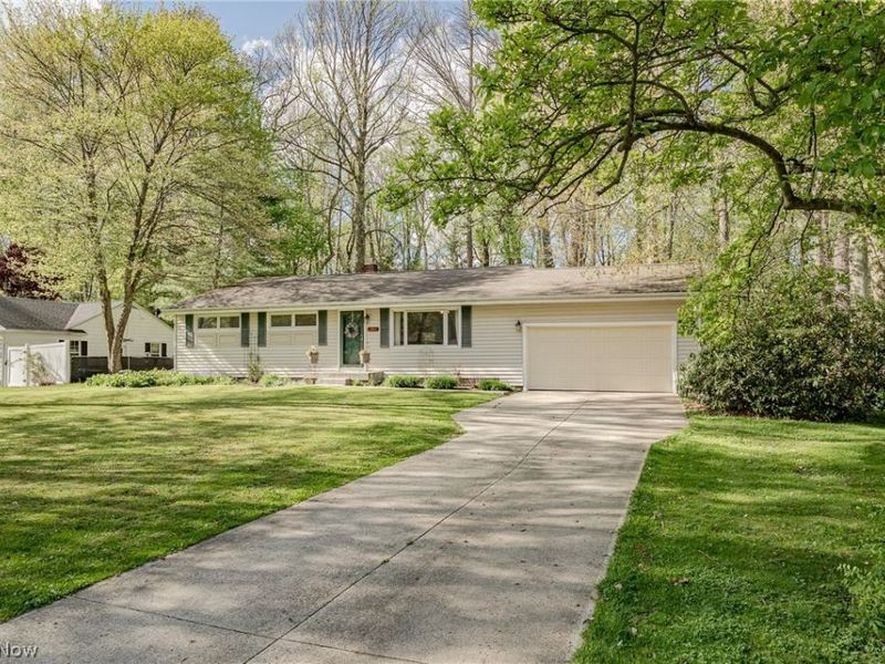 193 Timberlane Drive, Northfield, OH 44067 Photo 2