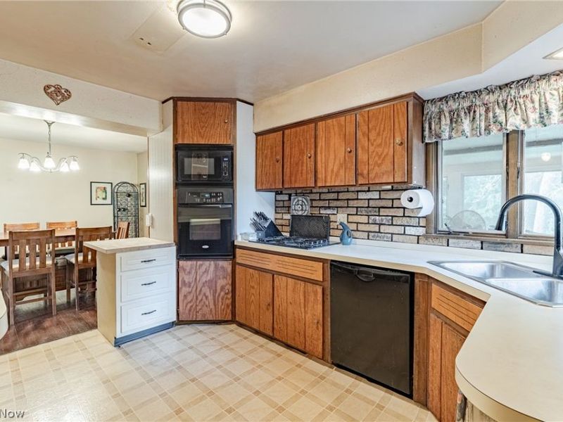 193 Timberlane Drive, Northfield, OH 44067 Photo 9