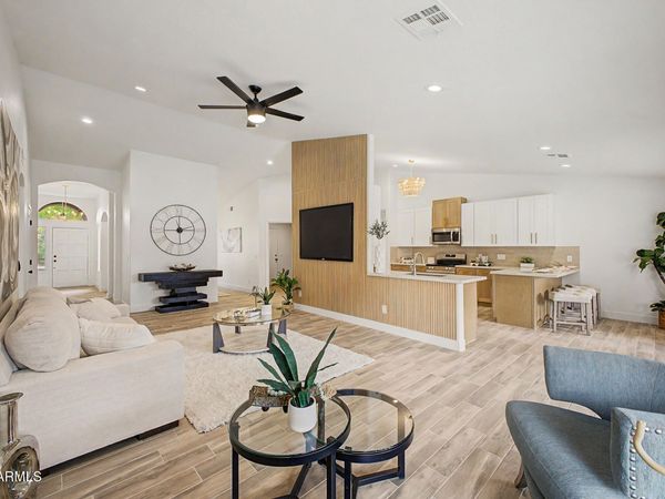 8382 S MILL Avenue, Tempe, AZ 85284