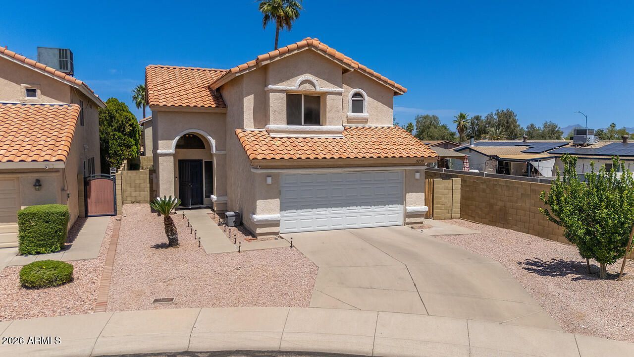 3230 E Altadena Avenue, Phoenix, AZ 85028 Main Photo