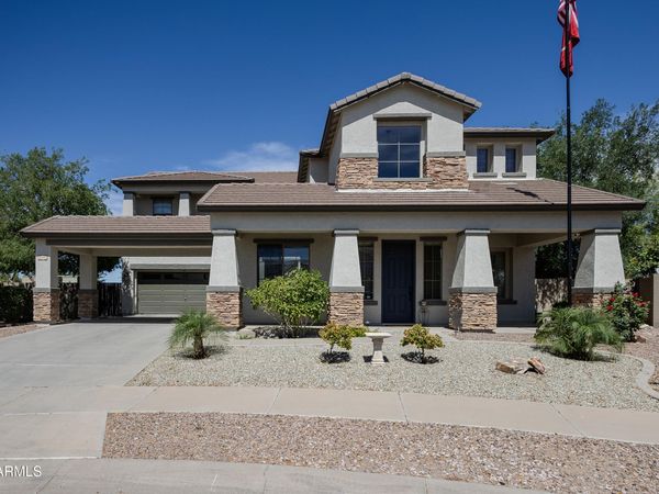 15872 W SHAW BUTTE Drive, Surprise, AZ 85379