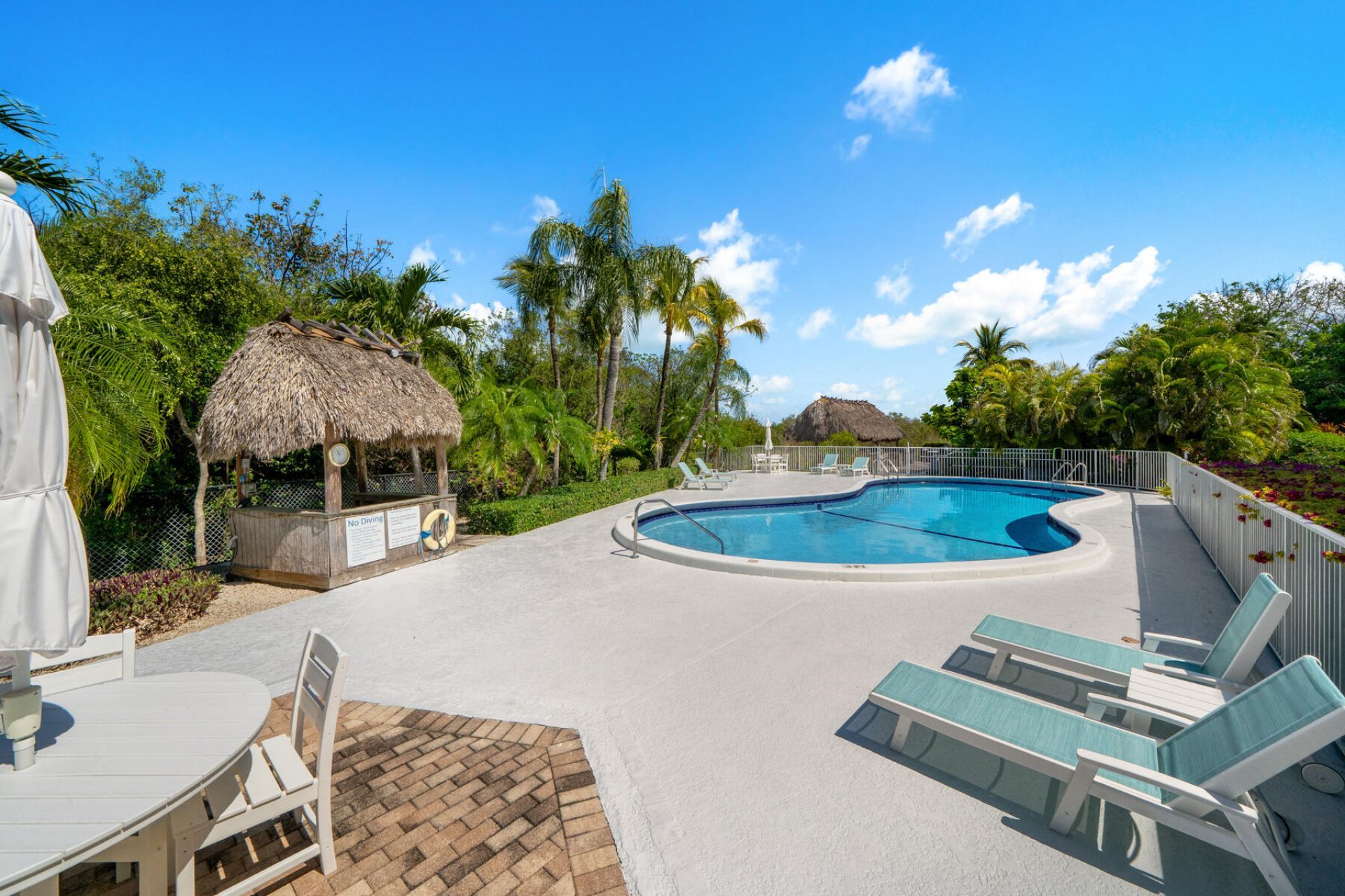 80450 Overseas Highway, Unit 204, Islamorada, FL 33036 Photo