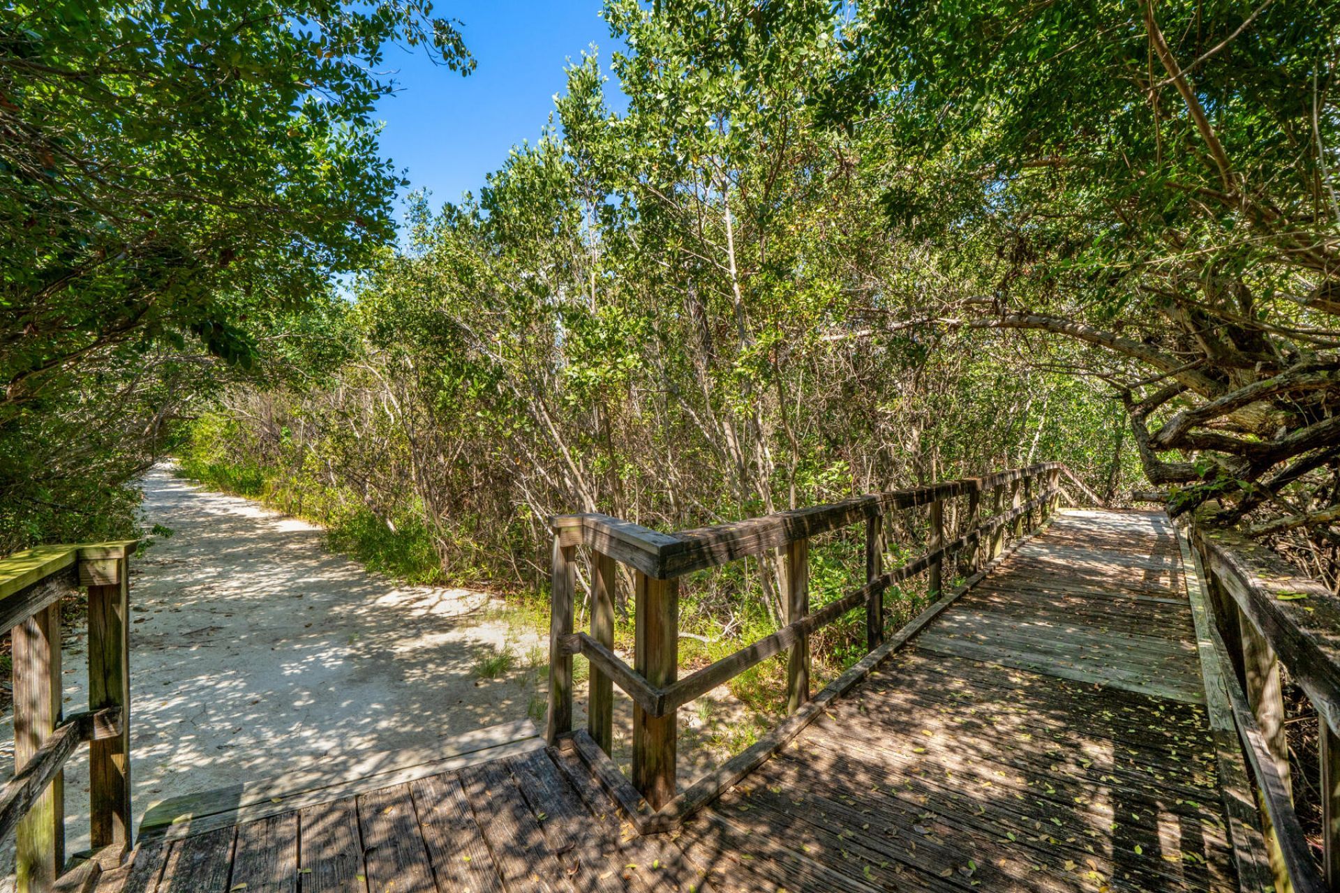 80450 Overseas Highway, Unit 204, Islamorada, FL 33036 Photo