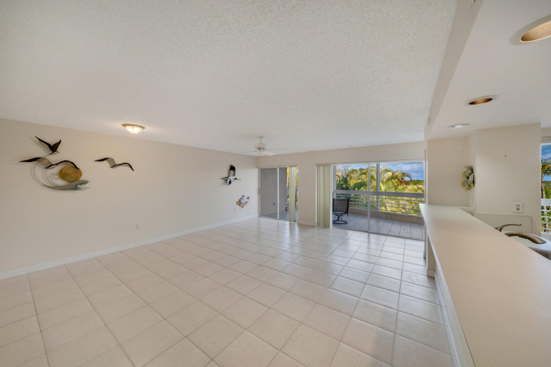 80450 Overseas Highway, Unit 204, Islamorada, FL 33036 Photo