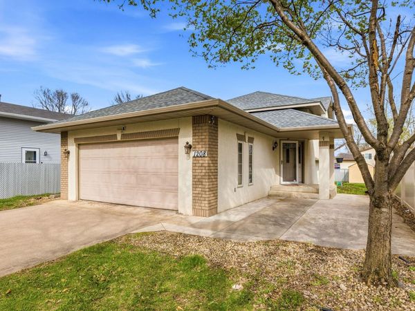 1208 35th Avenue N, Saint Cloud, MN 56303