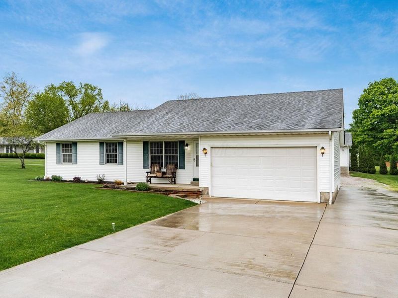 6159 Watkins Road SW, Pataskala, OH 43062 Photo 2