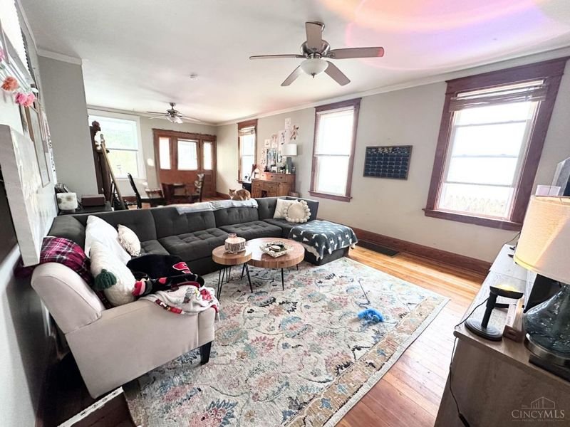 447 Ada Street, Cincinnati, OH 45219 Photo 2
