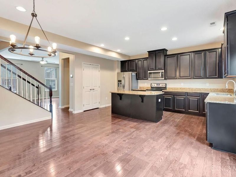 9563 Cobblestone Walk, West Chester, OH 45069 Photo 11