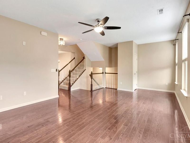 9563 Cobblestone Walk, West Chester, OH 45069 Photo 4