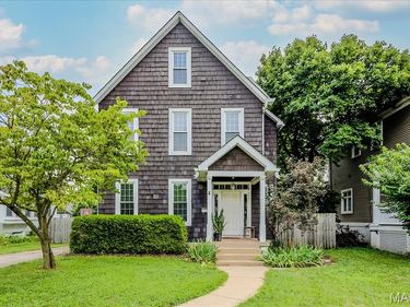 3434 Greenwood Boulevard, Maplewood, MO 63143