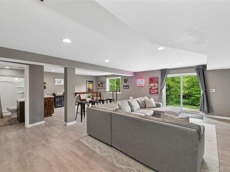 4223 Hunting Hawk Drive, Turtlecreek Township, OH 45036 Photo 45