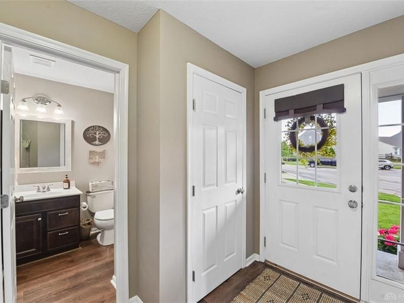 4223 Hunting Hawk Drive, Turtlecreek Township, OH 45036 Photo 9