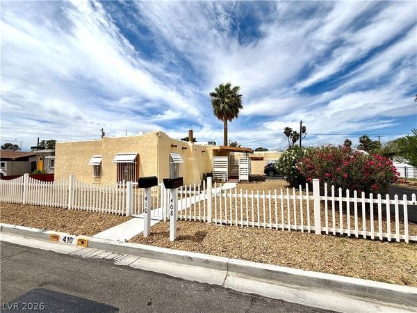 408 Vandalia Street , Las Vegas, NV 89106