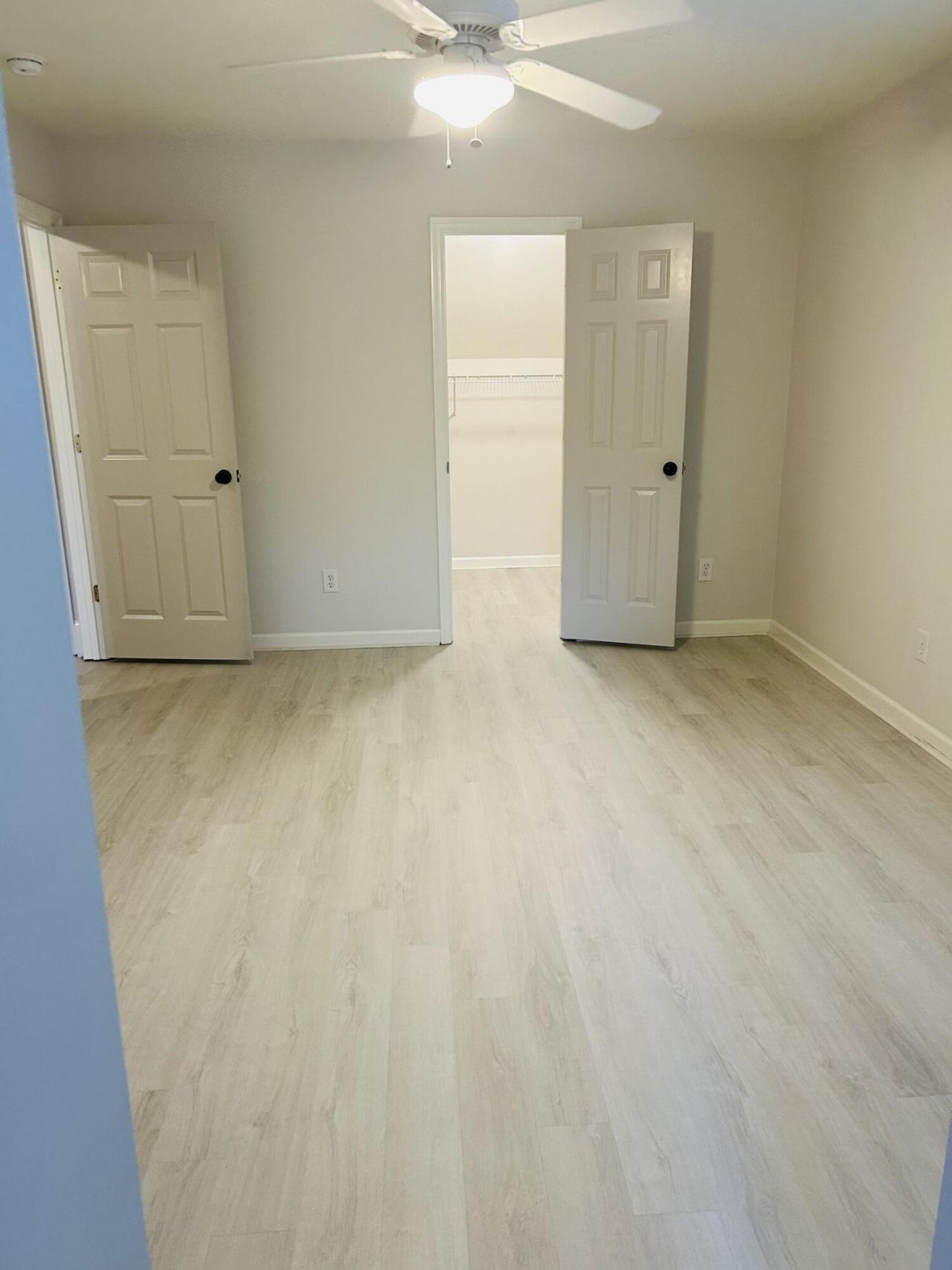 1421 N Point Photo 18