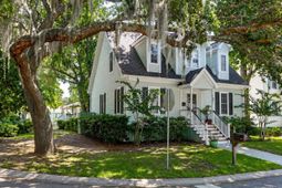 1421 N Point photo 4